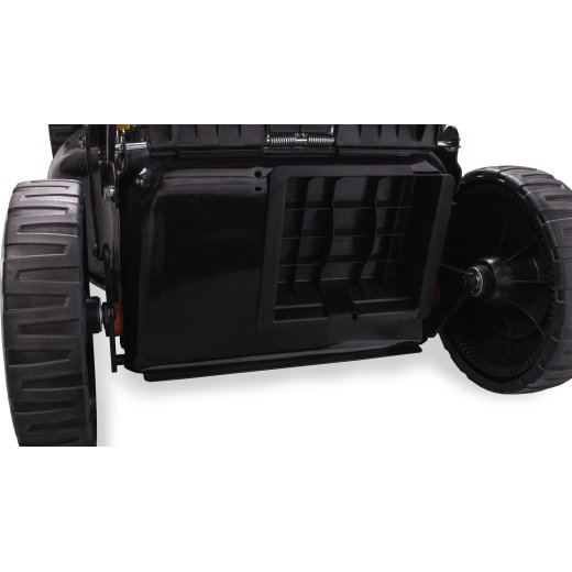 Изображение Бензиновая газонокосилка Champion LM4622