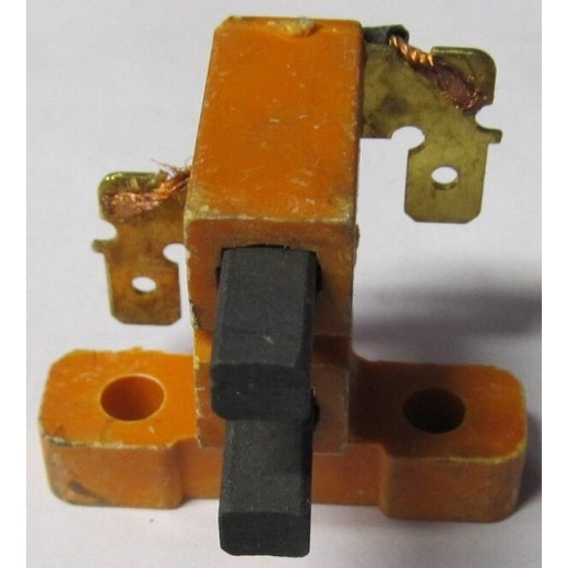 Щетки коллекторные  Генератора  GG2700, GG3300, GG4800, GG6000BS/3, GG7200, GG7500-3/DG2200, DG3600, DG6000, DG6000-3. Замена для арт. M204001.