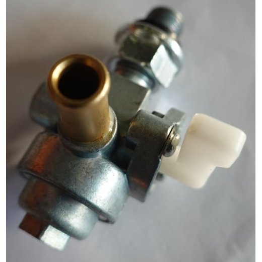 Кран топливный  Генератора DG6501ES (левый выход, металлический отстойник). Замена для арт. 3056000000053.