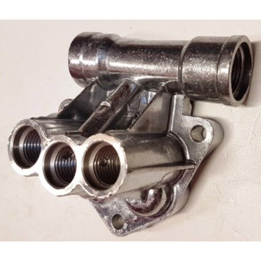 Корпус насоса  мойки HP6250 сторона клапанов, овальная площадка