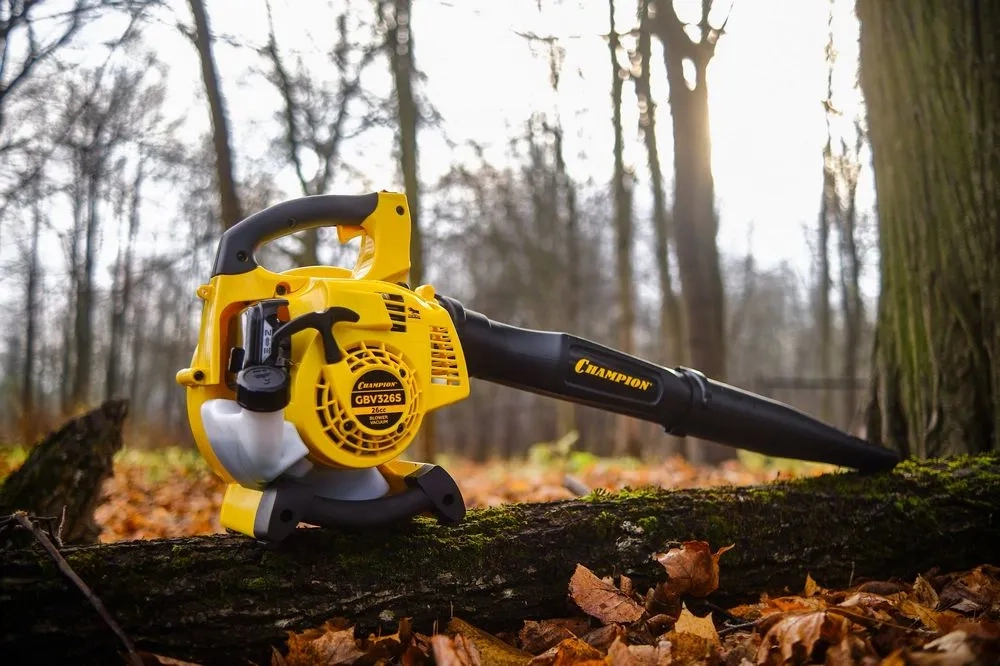 Воздуходувка champion gb226. Воздуходувка Champion gbr333. DEWALT Electric Chainsaw. Самая маленькая бензопила. Воздуходувка-измельчитель Champion gbv326s.